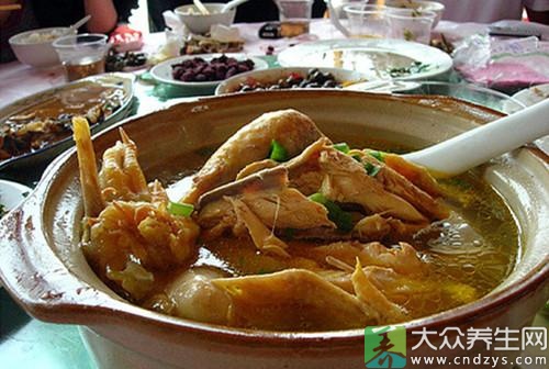 冬季喝鸡汤预防感冒 推荐六款营养鸡汤食谱(5)